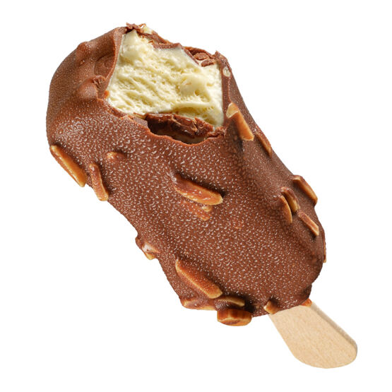 Rahmglacé mit Schokolade und Mandeln